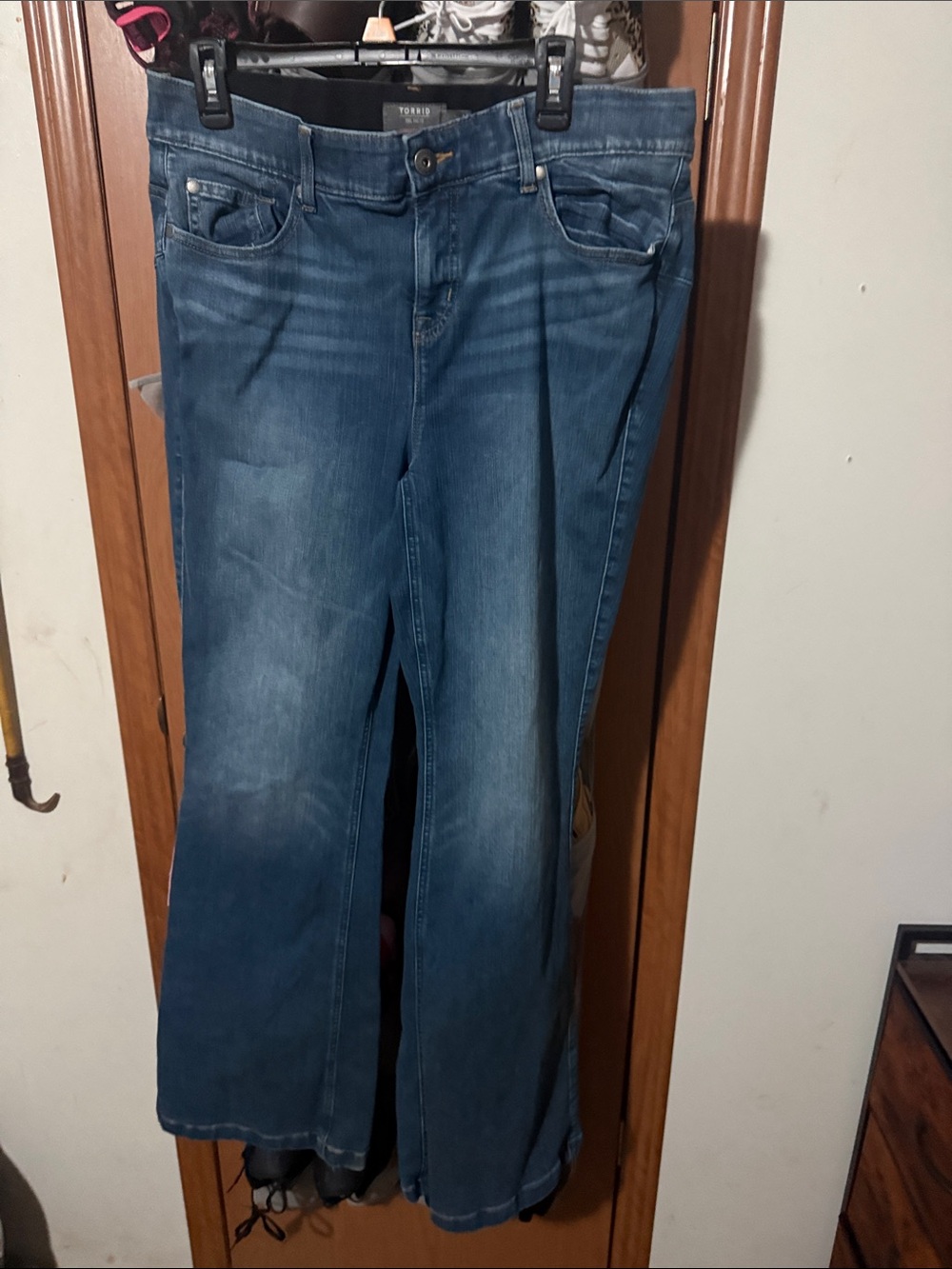 torrid Women's Mid Wash Wide Leg Jeans